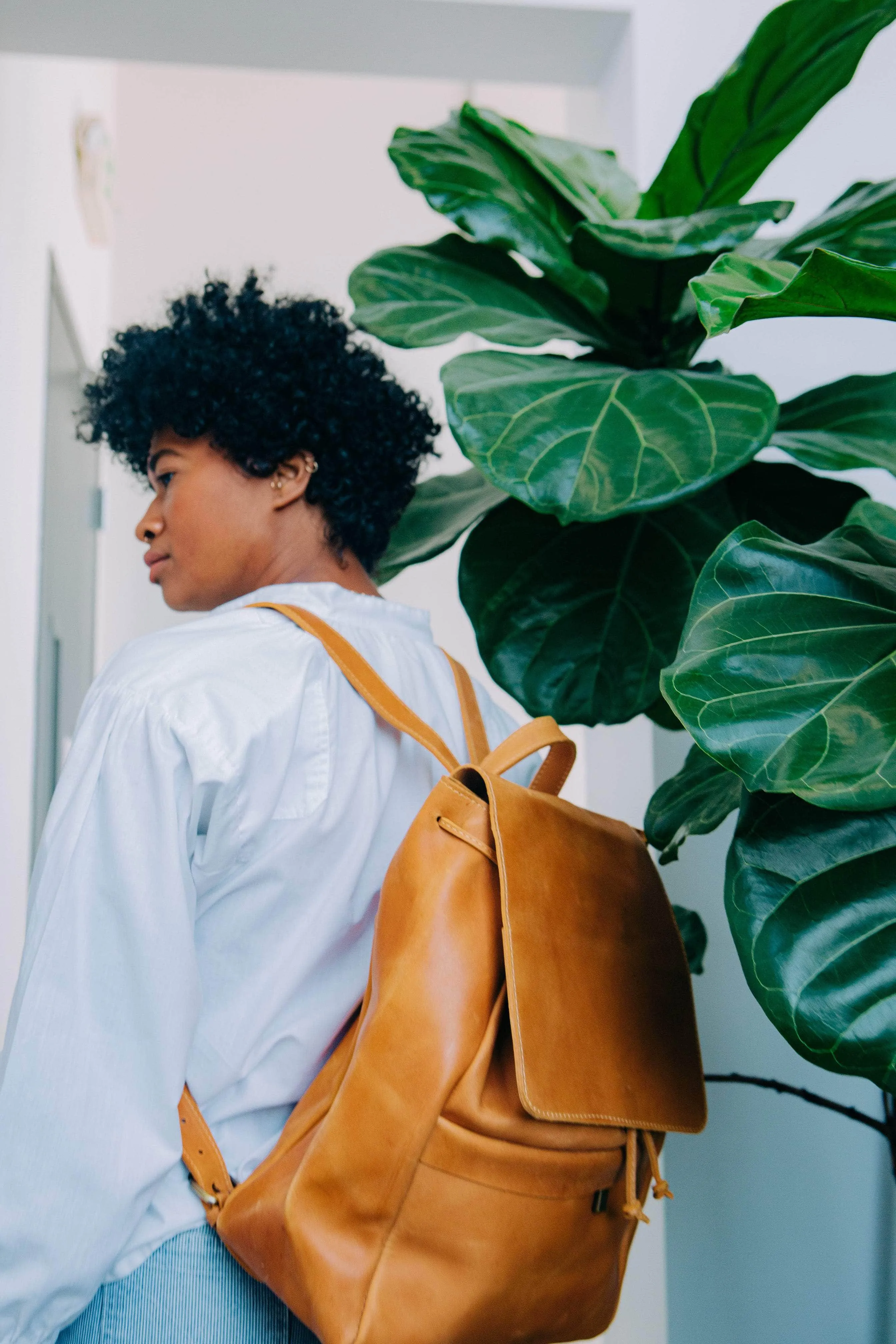 Enku Leather Backpack - Walnut