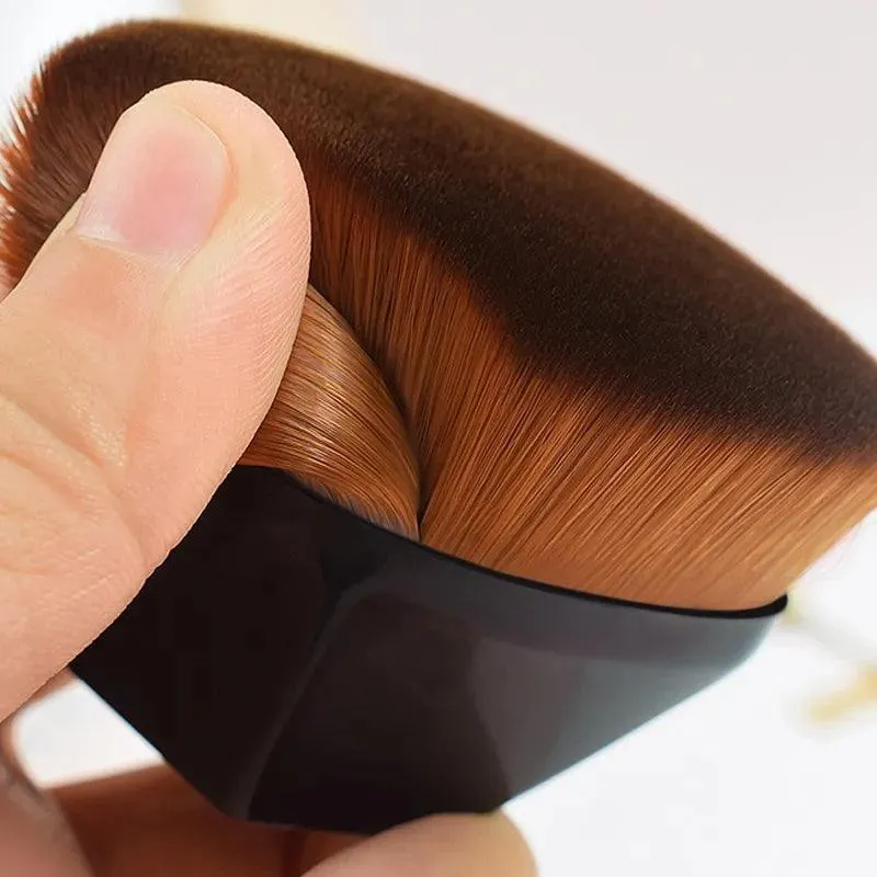 Flawless Makeup Brush Set: Seamless Beauty Essential for On-the-Go